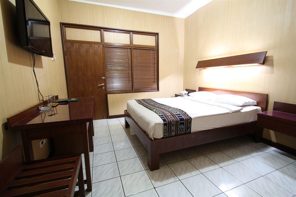 Paradiso Beach Inn Kuta Lombok Kültér fotó