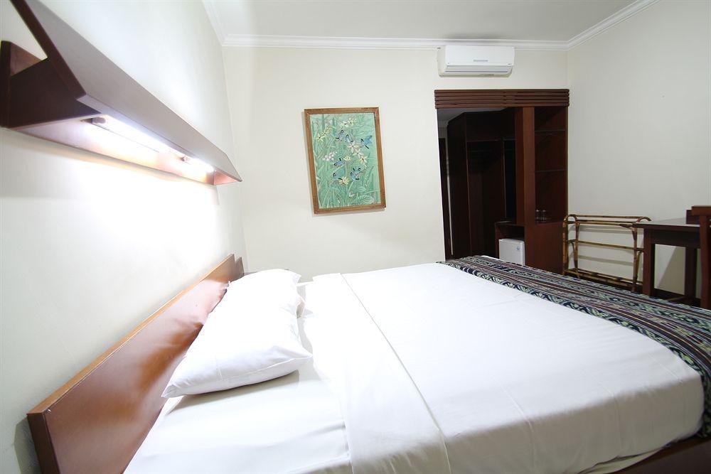 Paradiso Beach Inn Kuta Lombok Kültér fotó