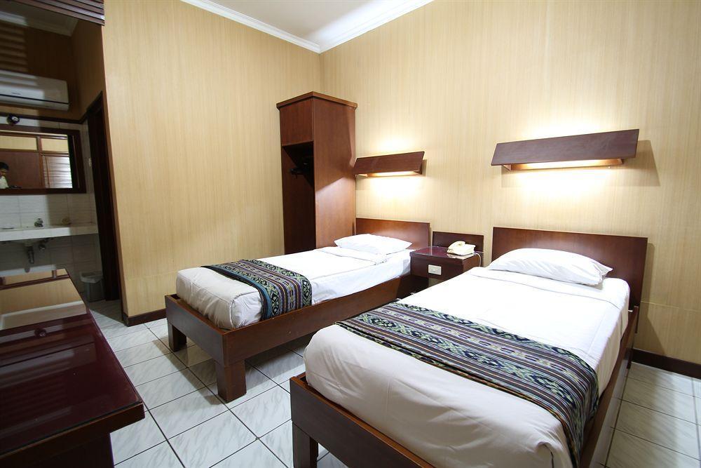 Paradiso Beach Inn Kuta Lombok Kültér fotó