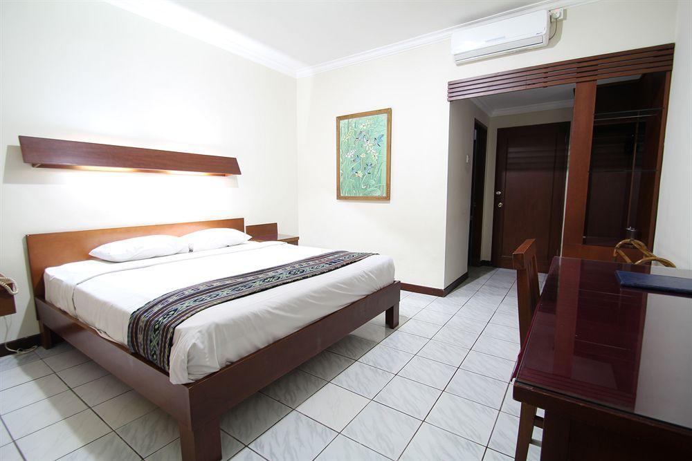 Paradiso Beach Inn Kuta Lombok Kültér fotó