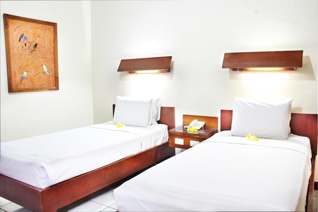 Paradiso Beach Inn Kuta Lombok Kültér fotó