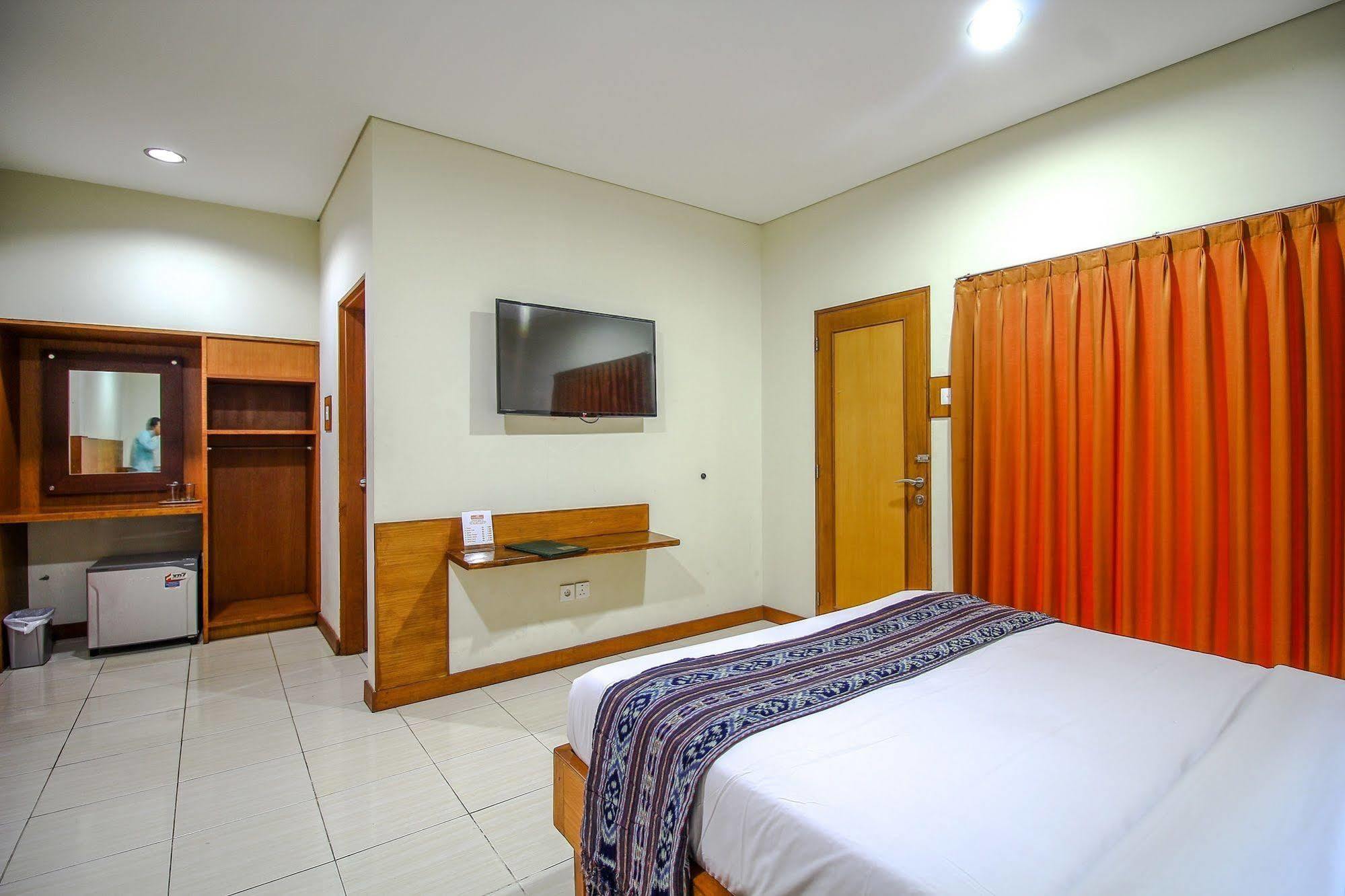 Paradiso Beach Inn Kuta Lombok Kültér fotó