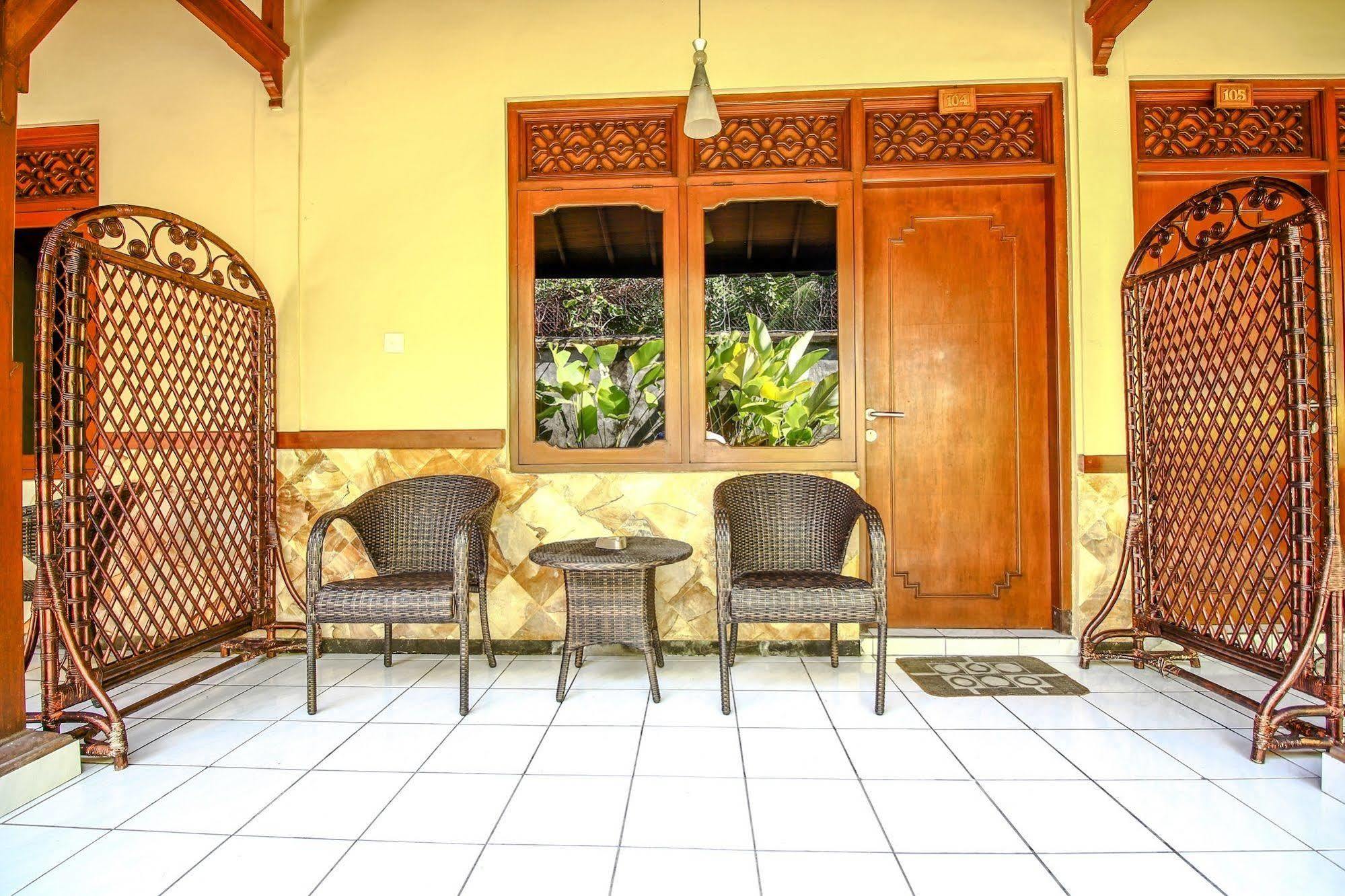 Paradiso Beach Inn Kuta Lombok Kültér fotó