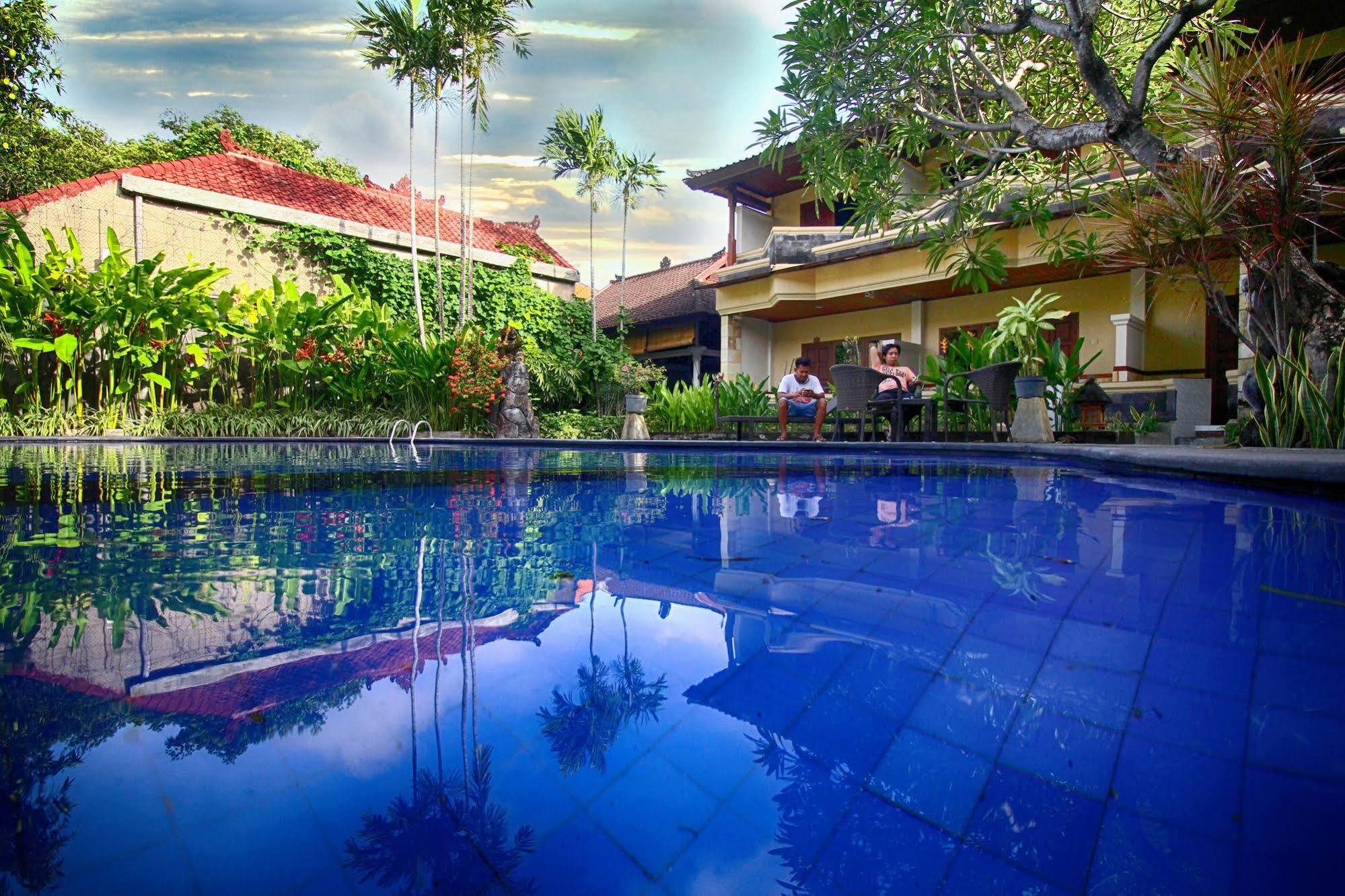 Paradiso Beach Inn Kuta Lombok Kültér fotó